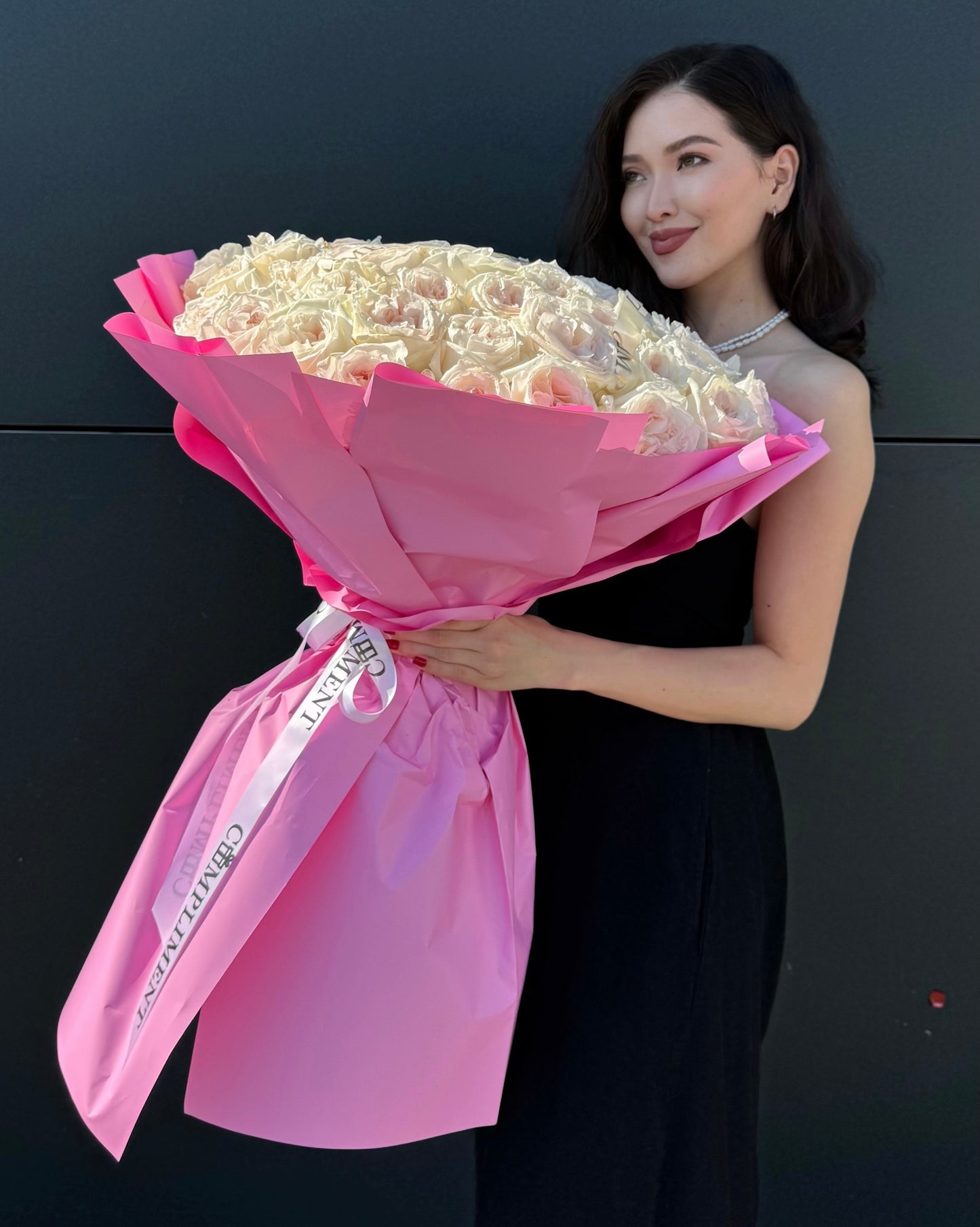 51 ROSES PEONY WHITE