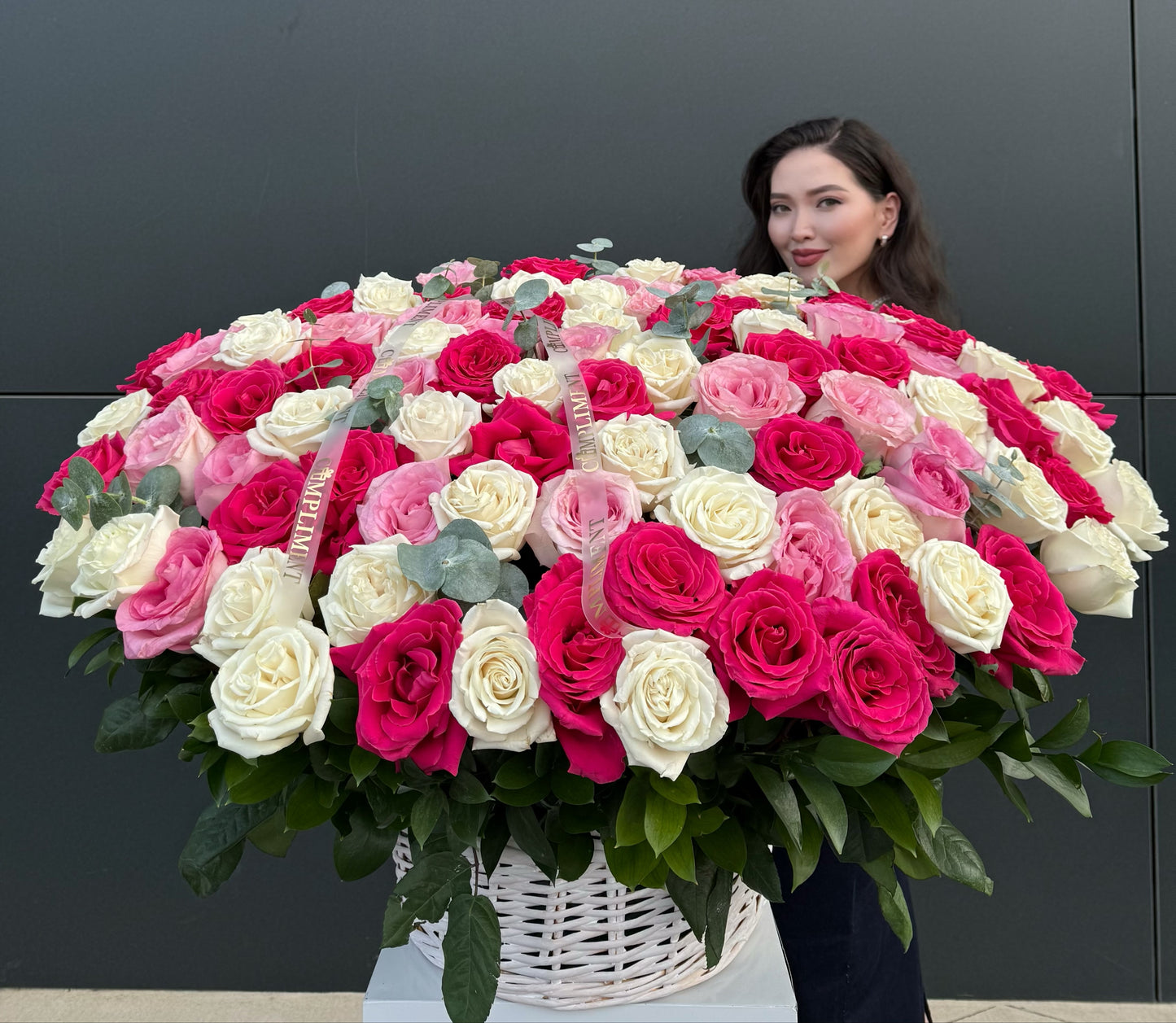 MIX ROSES BASKET/XL