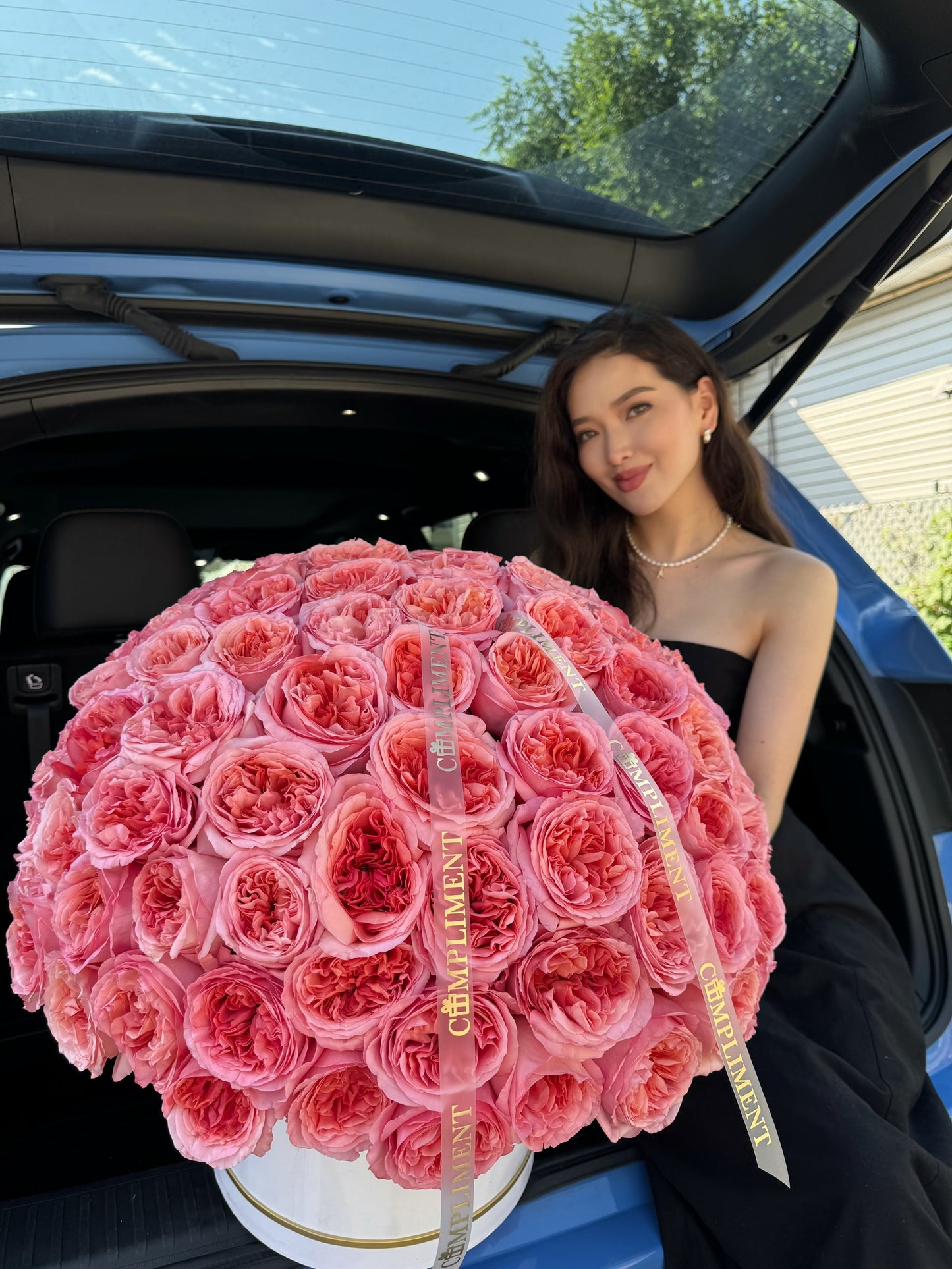 101 PINK PEONY ROSES IN A BOX