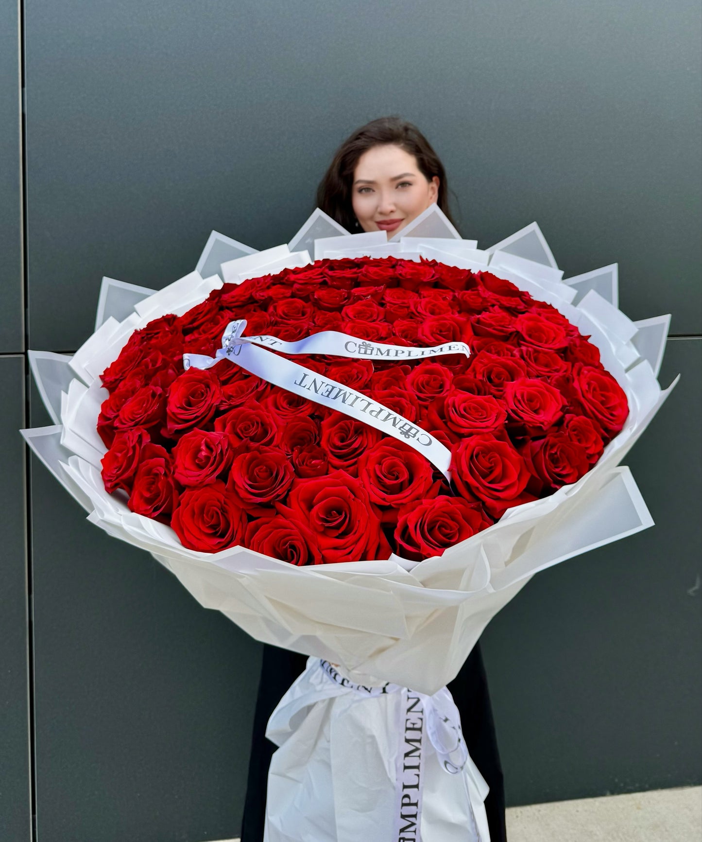 101 RED ROSES