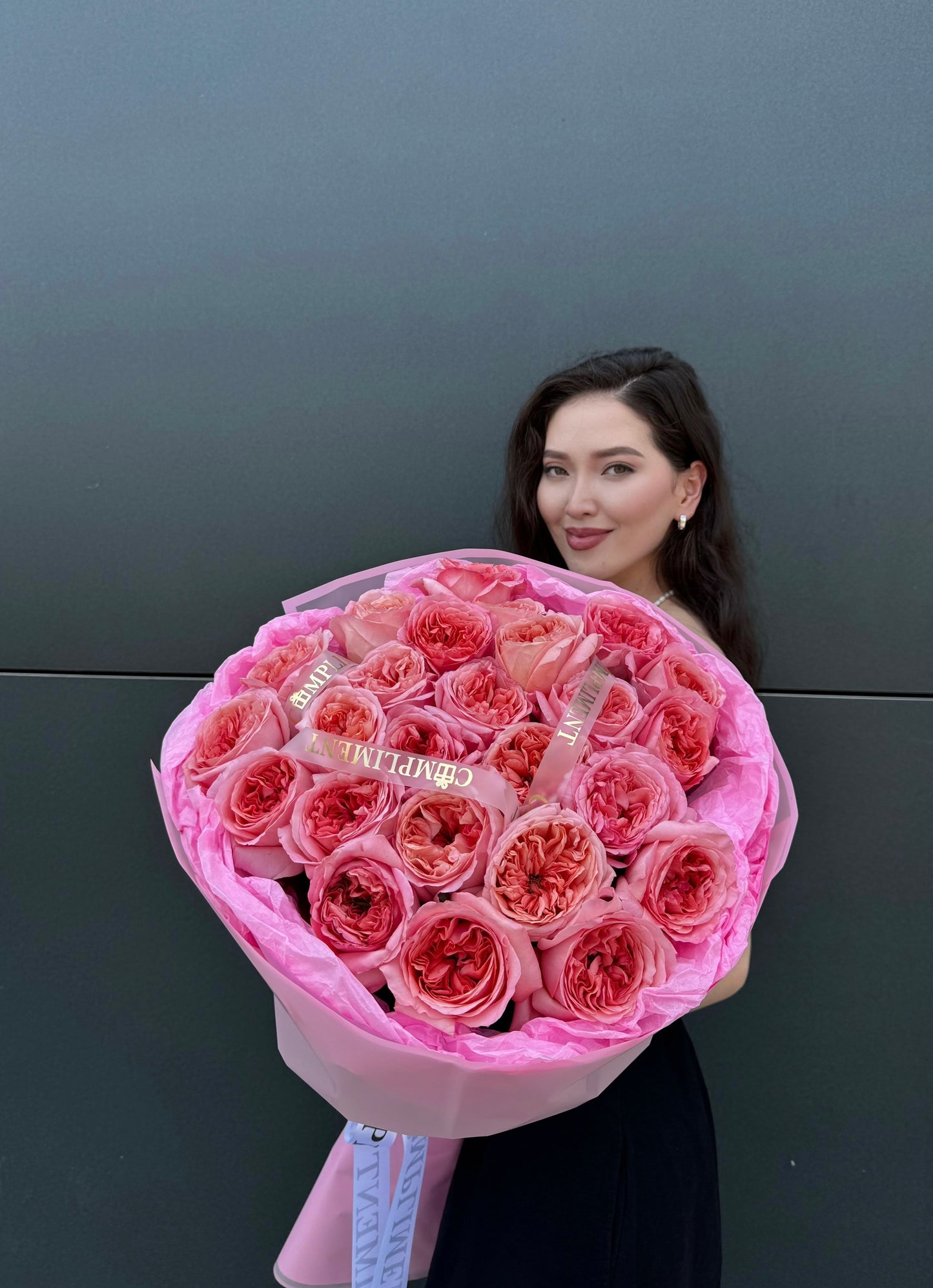 25 PINK PEONY ROSES