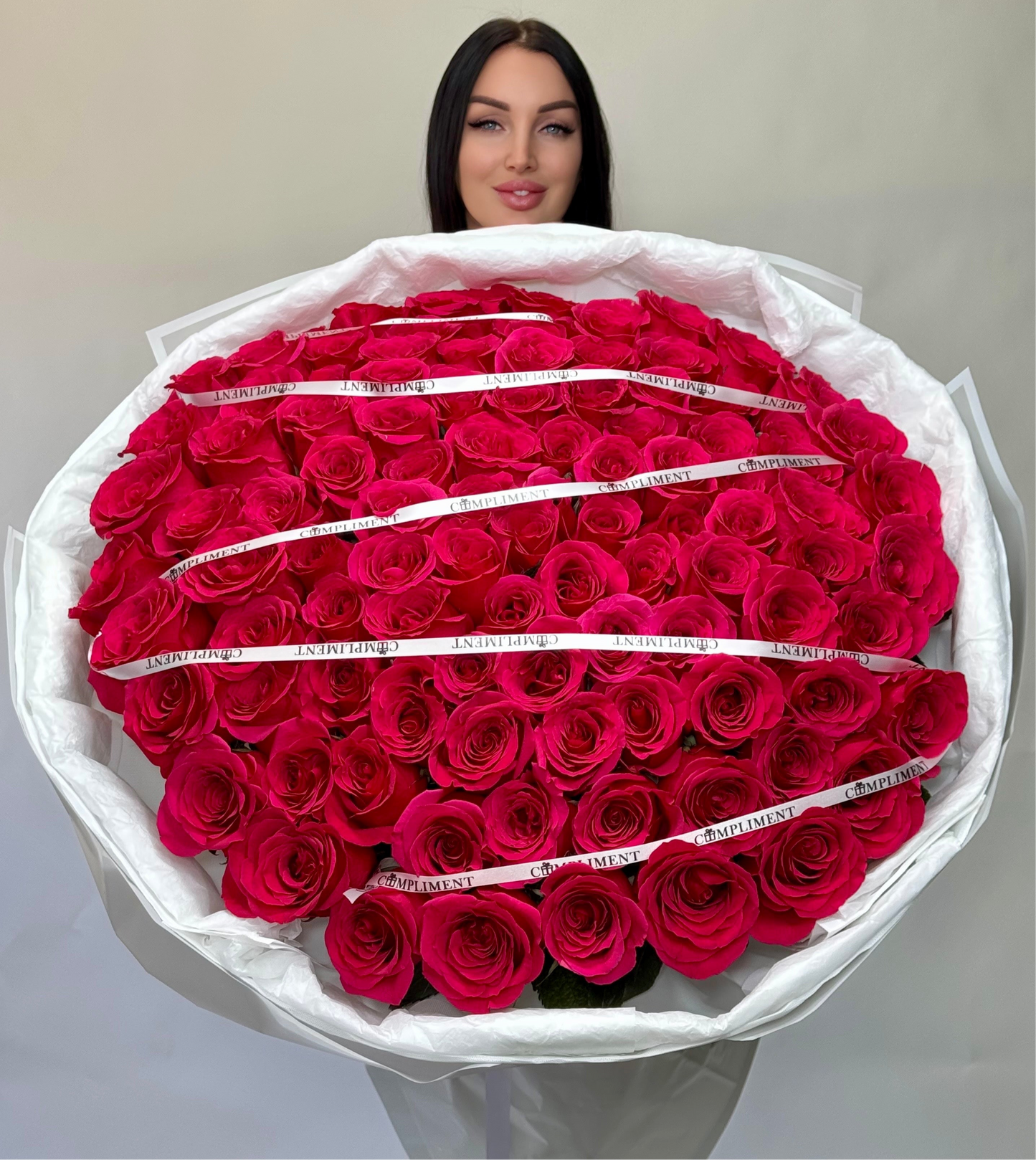100 ROSES HOT PINK