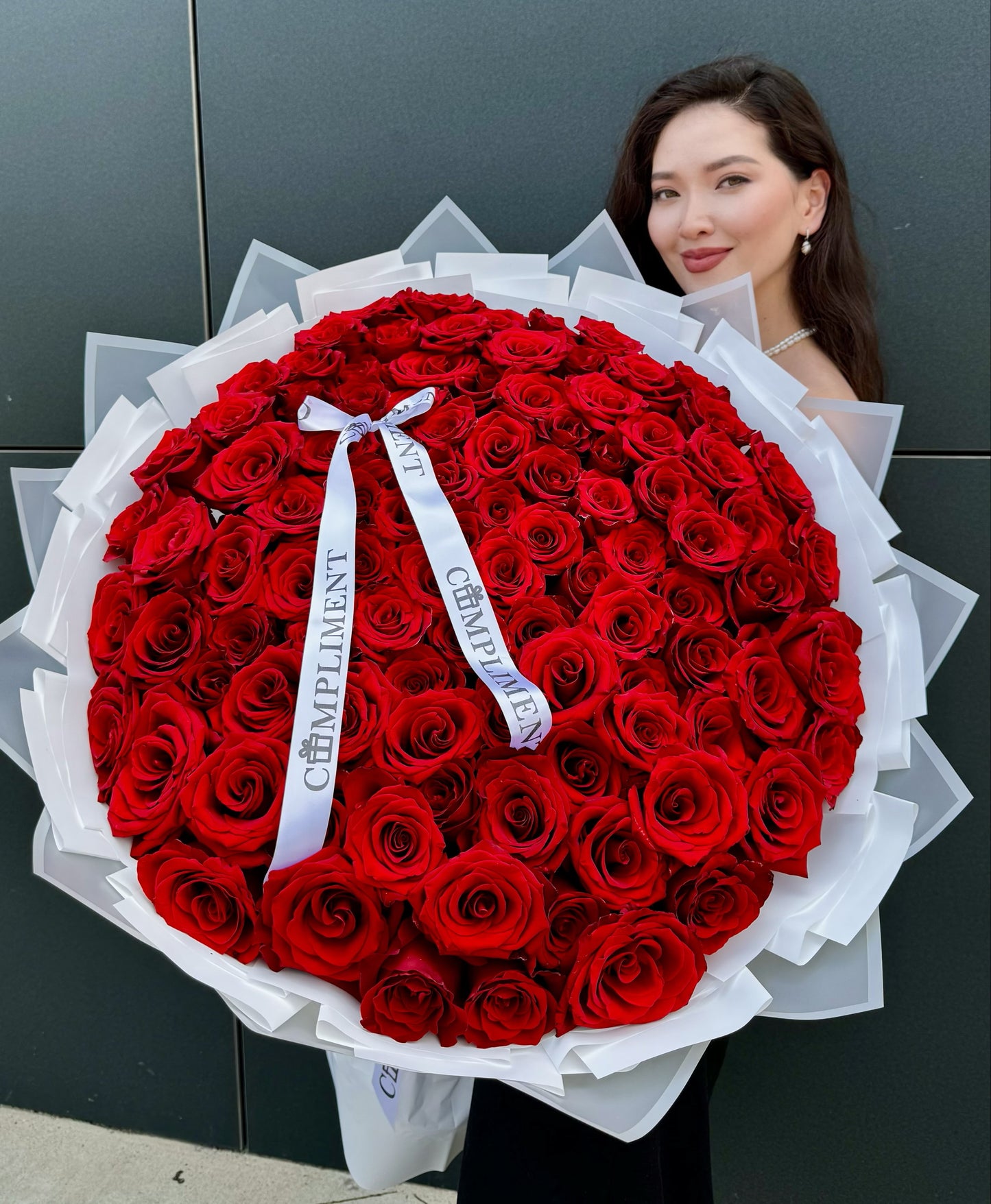 101 RED ROSES