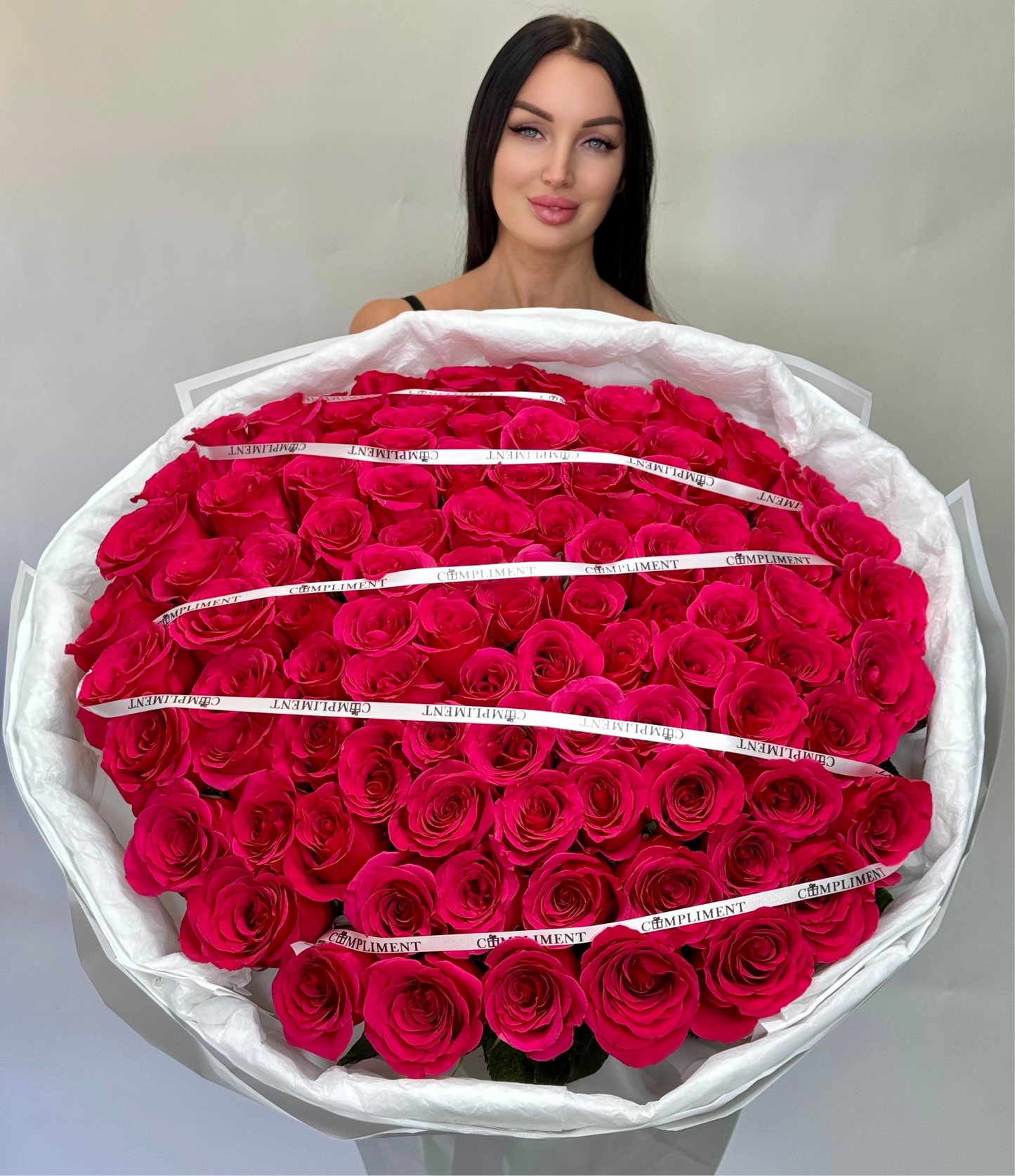 100 ROSES HOT PINK