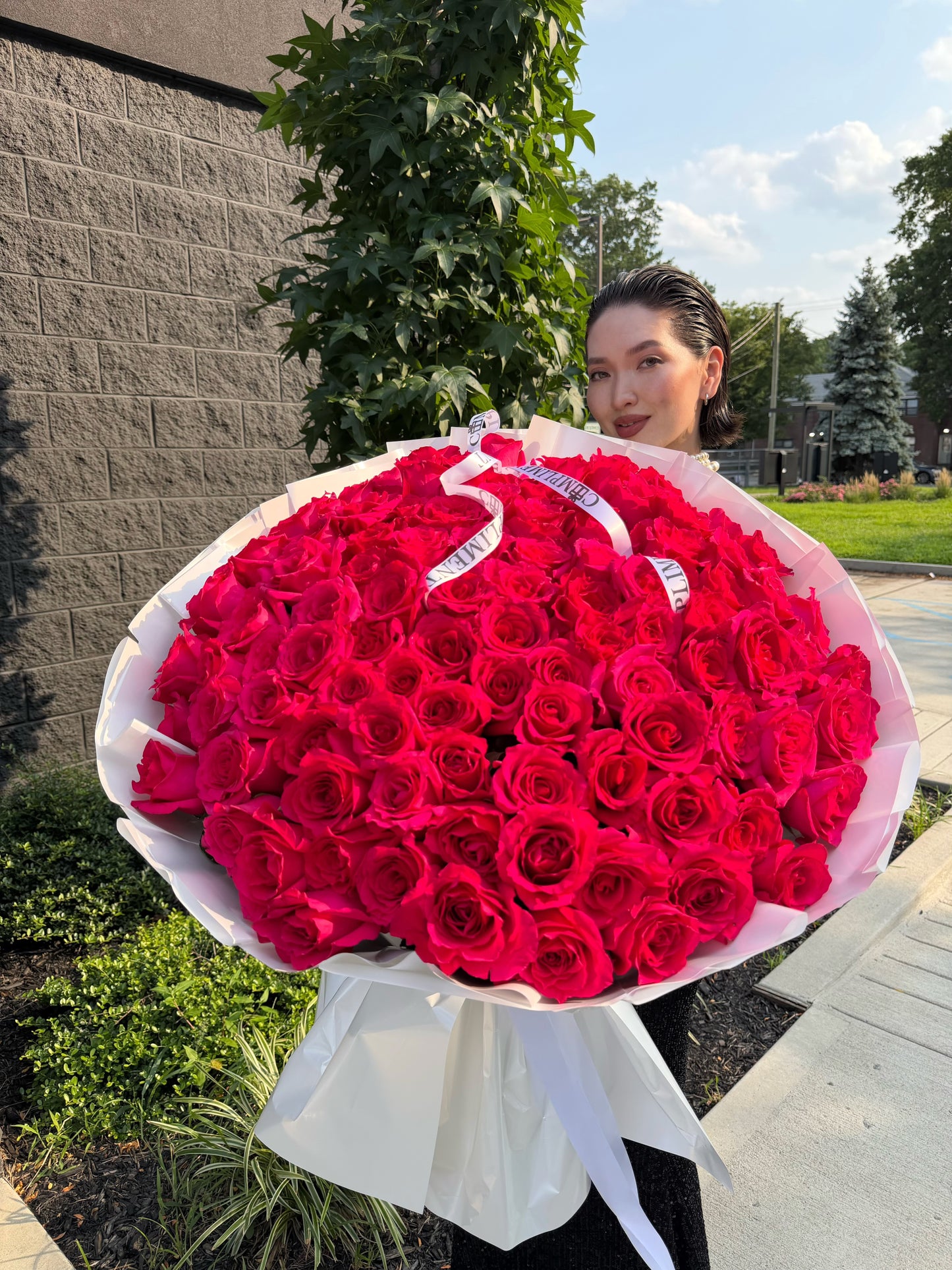100 HOT PINK ROSES