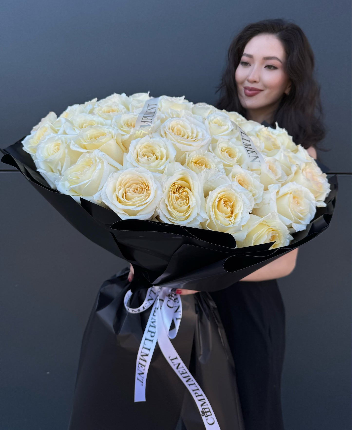 51 PEONY ROSES WHITE
