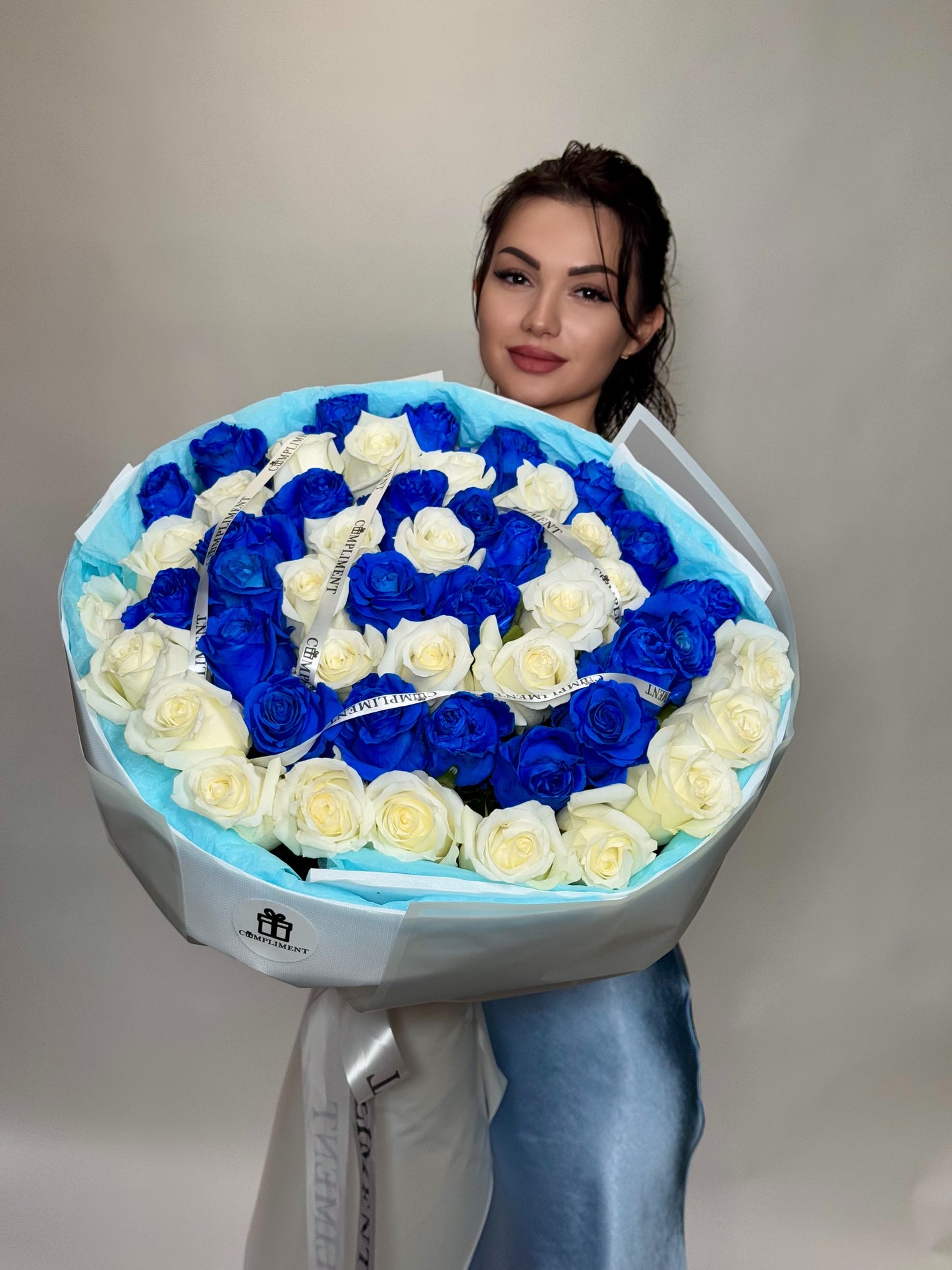 Bouquet “51 blue and white roses”