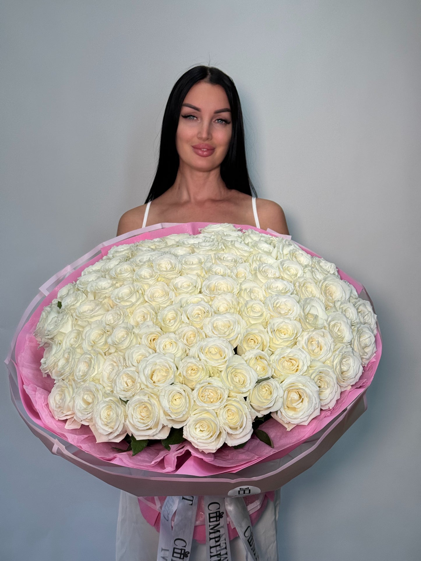 Bouquet "101 white roses"