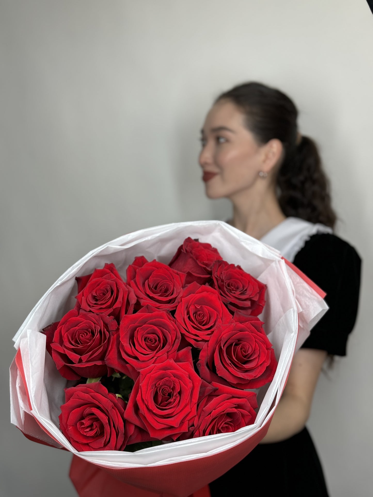 DOZEN OF ROSES