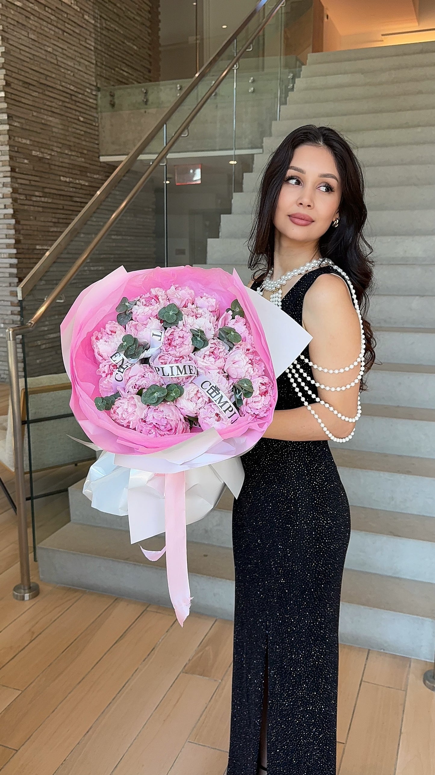 25 PEONIES