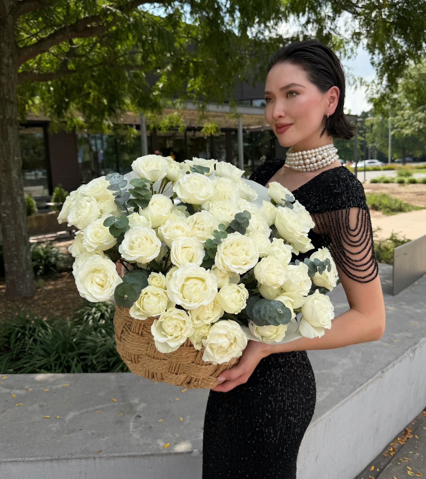S/ WHITE PEONY SPRAY ROSES