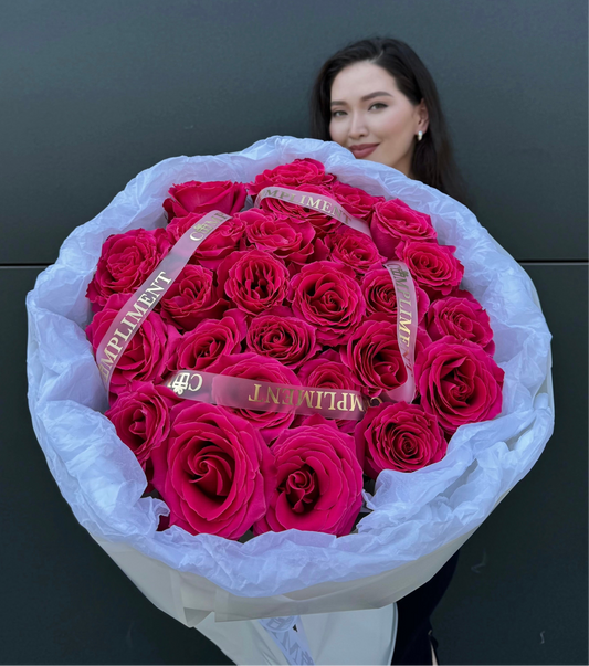 25 HOT PINK ROSES