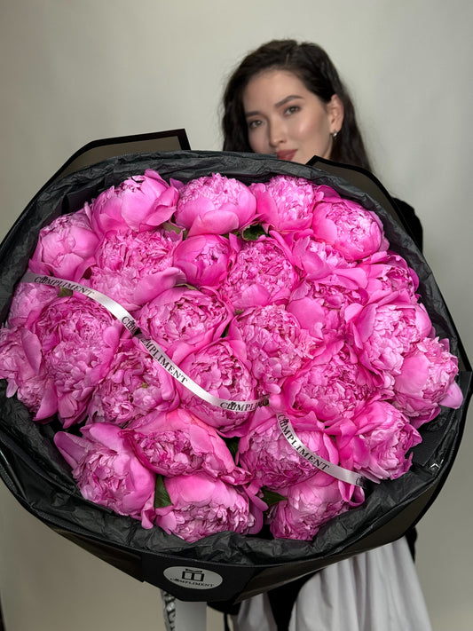 25 DR ALEX PEONIES