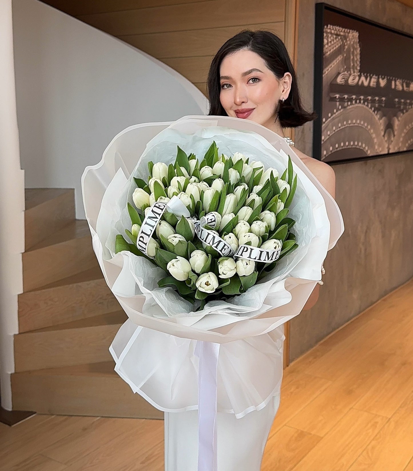 50 WHITE TULIPS