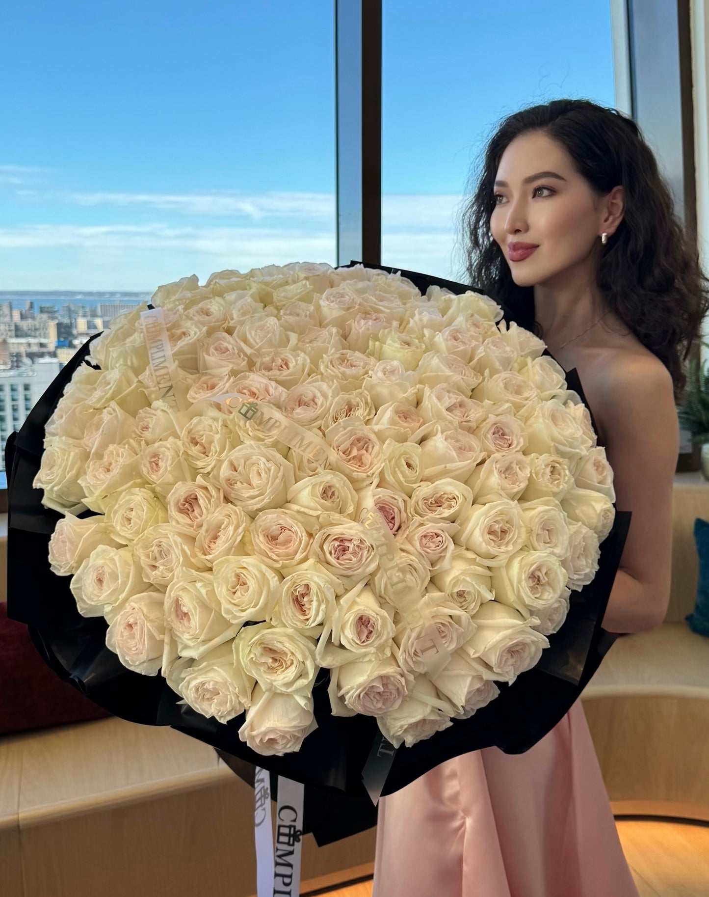 200 ROSES PEONY WHITE