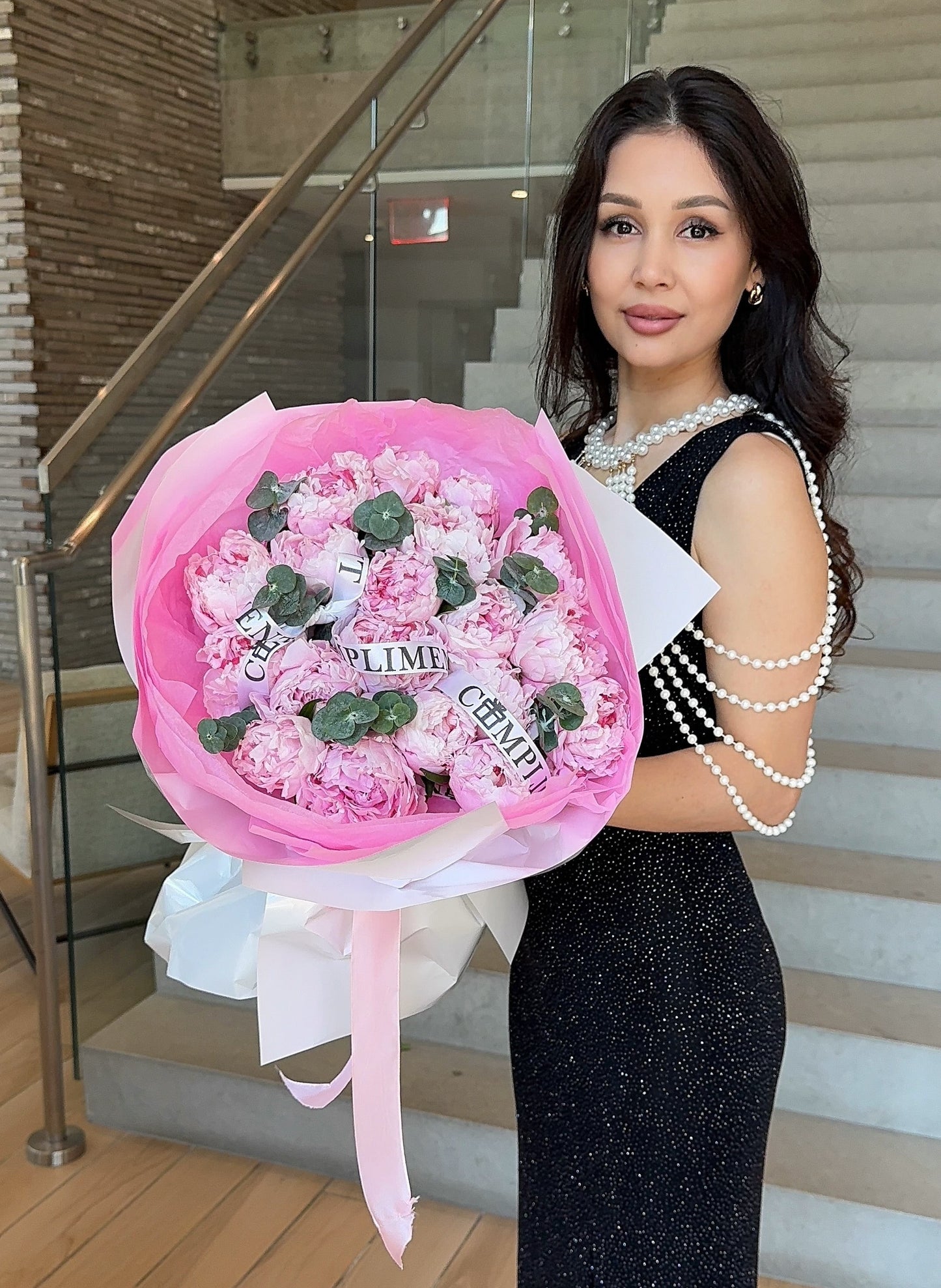 25 PEONIES