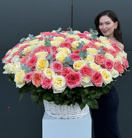 BASKET XL PEONY ROSES MIX
