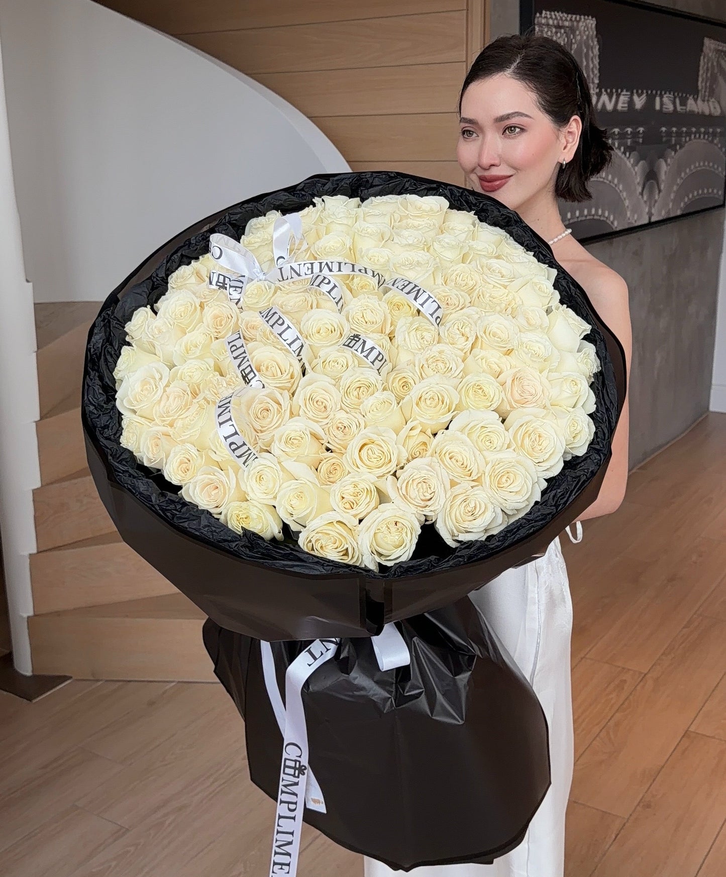 100 WHITE ROSES