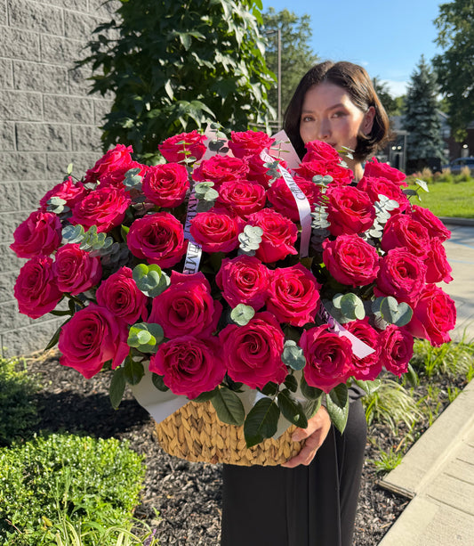 50 HOT PINK ROSES/ M