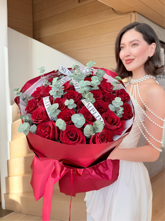 35 RED ROSES