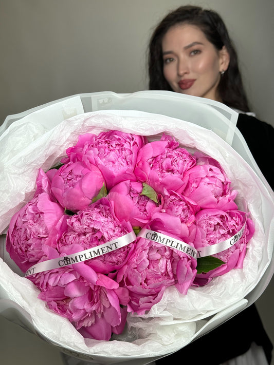 11 DR ALEX PEONIES