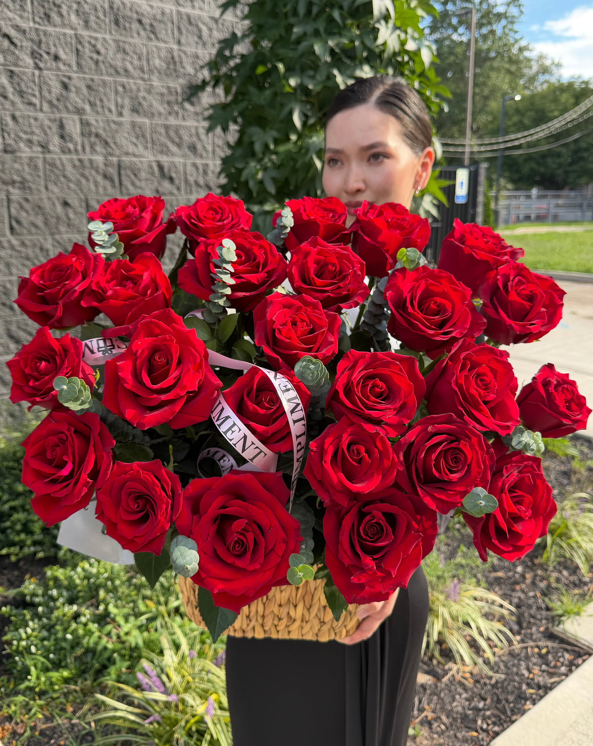 25 RED ROSES IN A BASKET