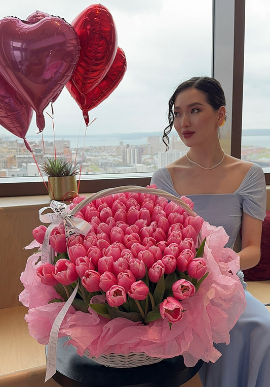 100 PINK TULIPS IN A BASKET