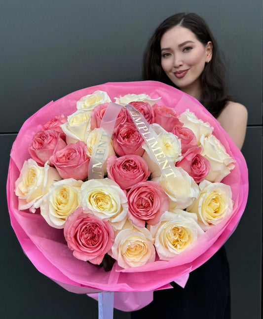 25 ROSES PEONY MIX
