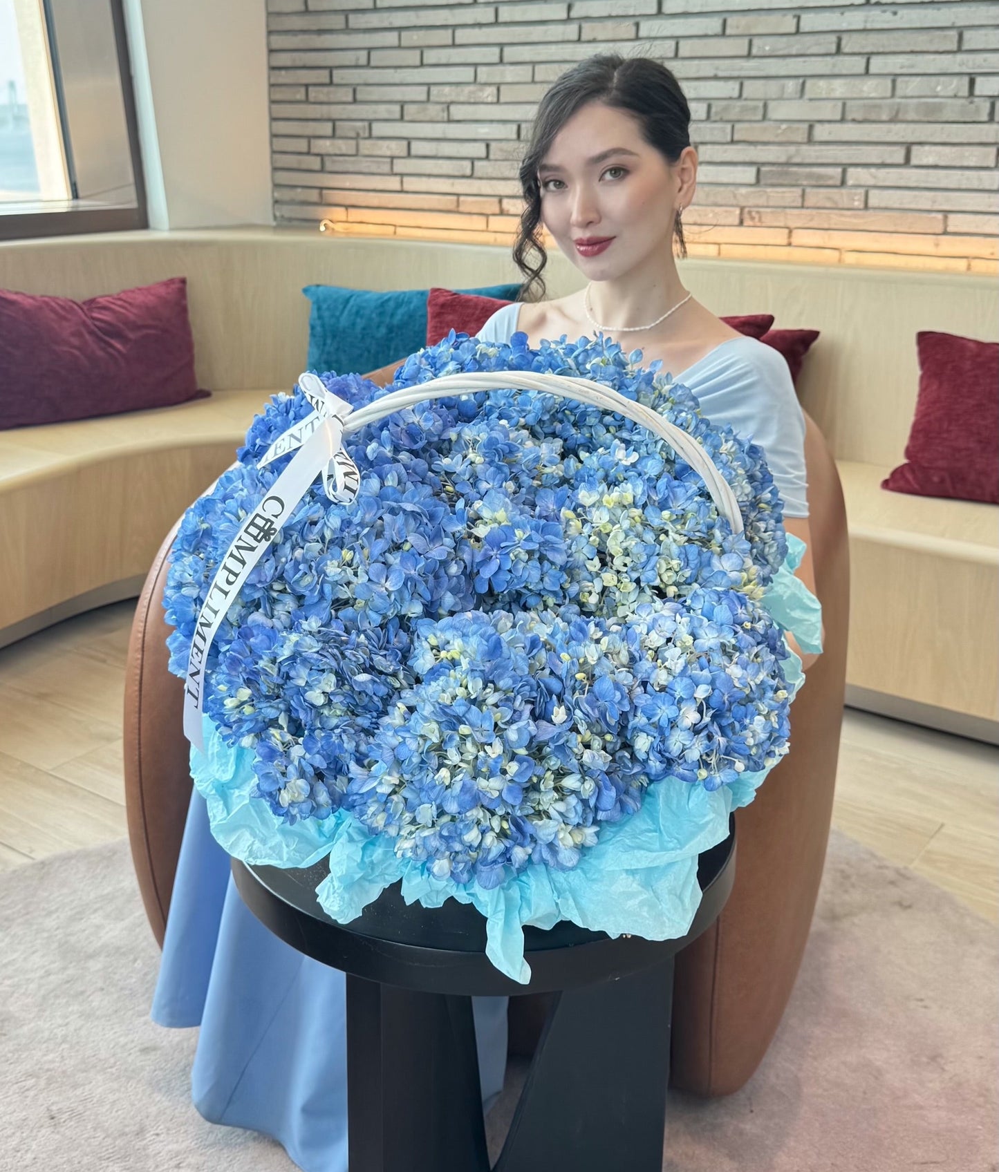 BASKET/ BLUE HYDRANGEAS