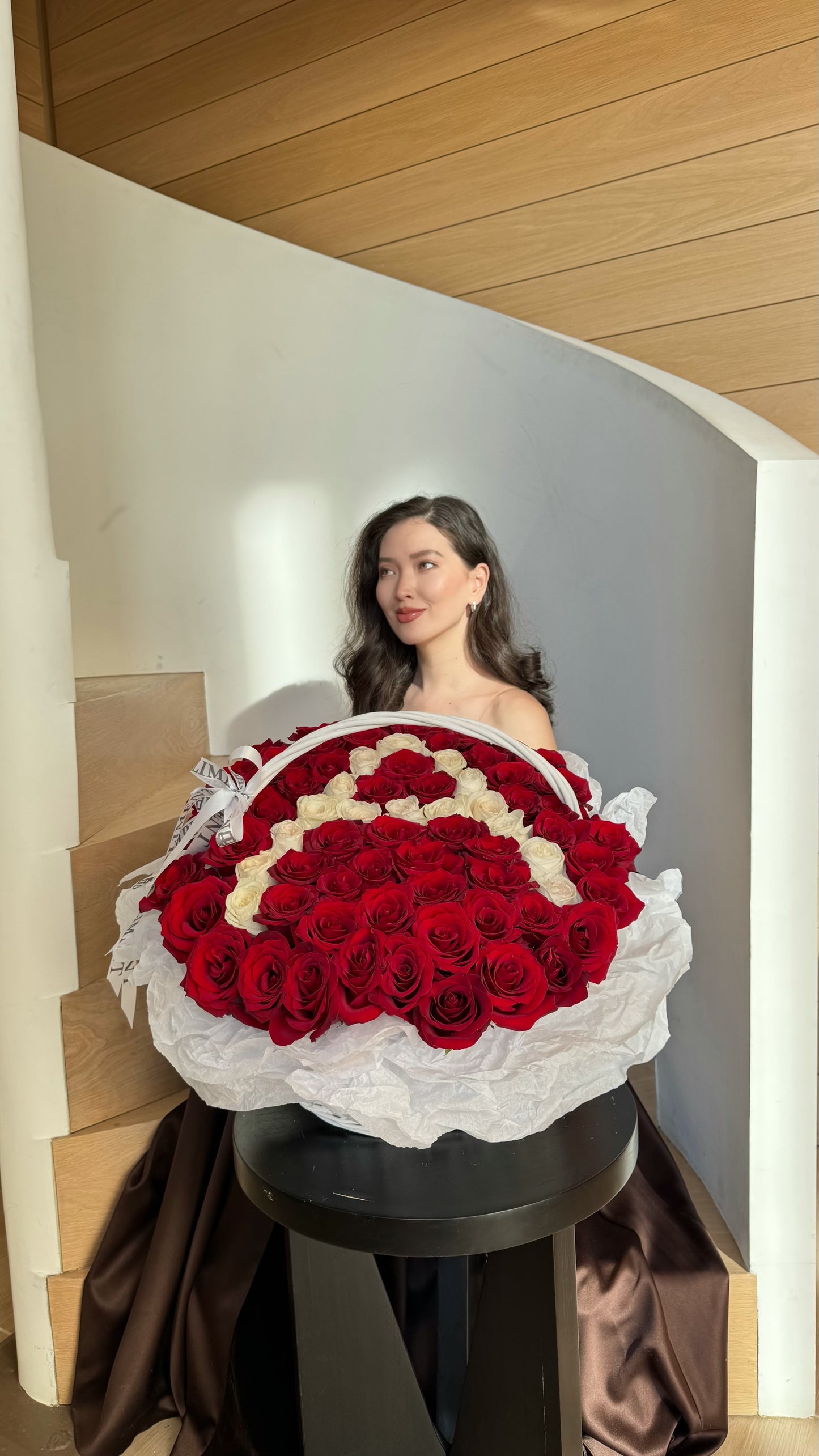 LETTER BASKET