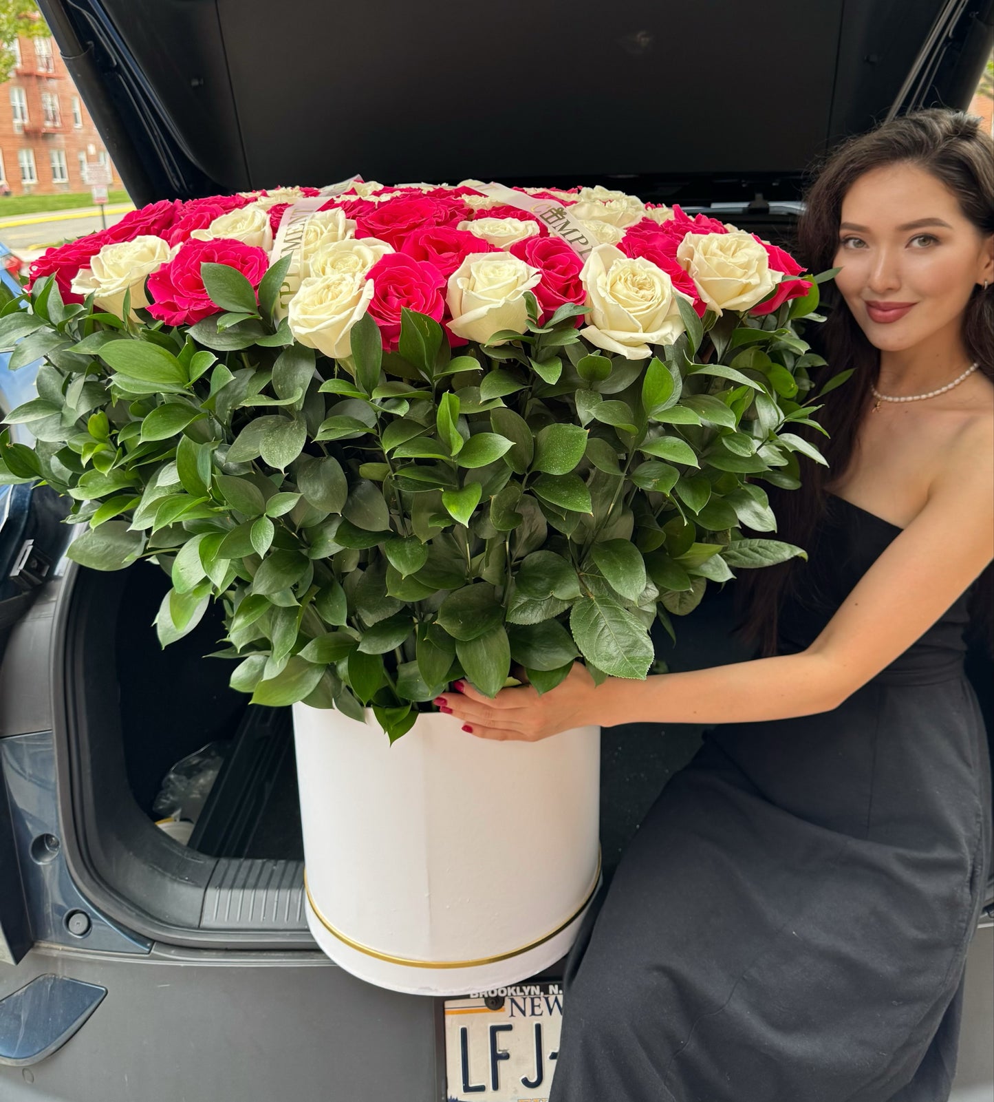 101 MIX ROSES IN A BOX