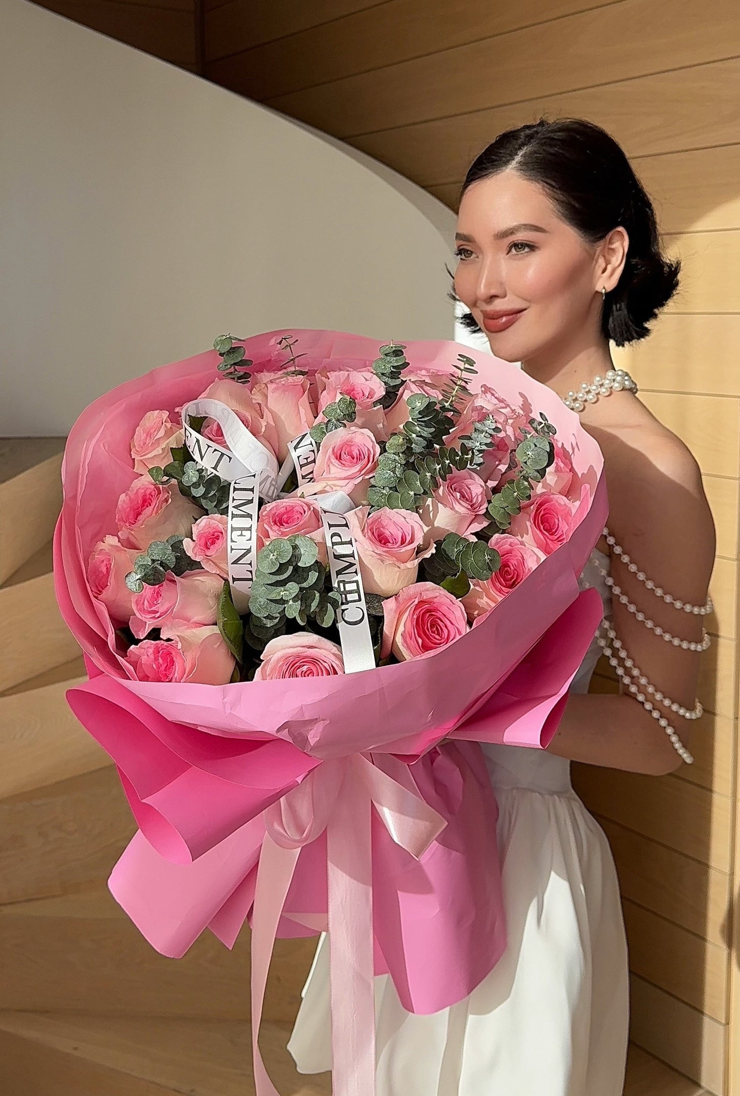 25 PINK ROSES