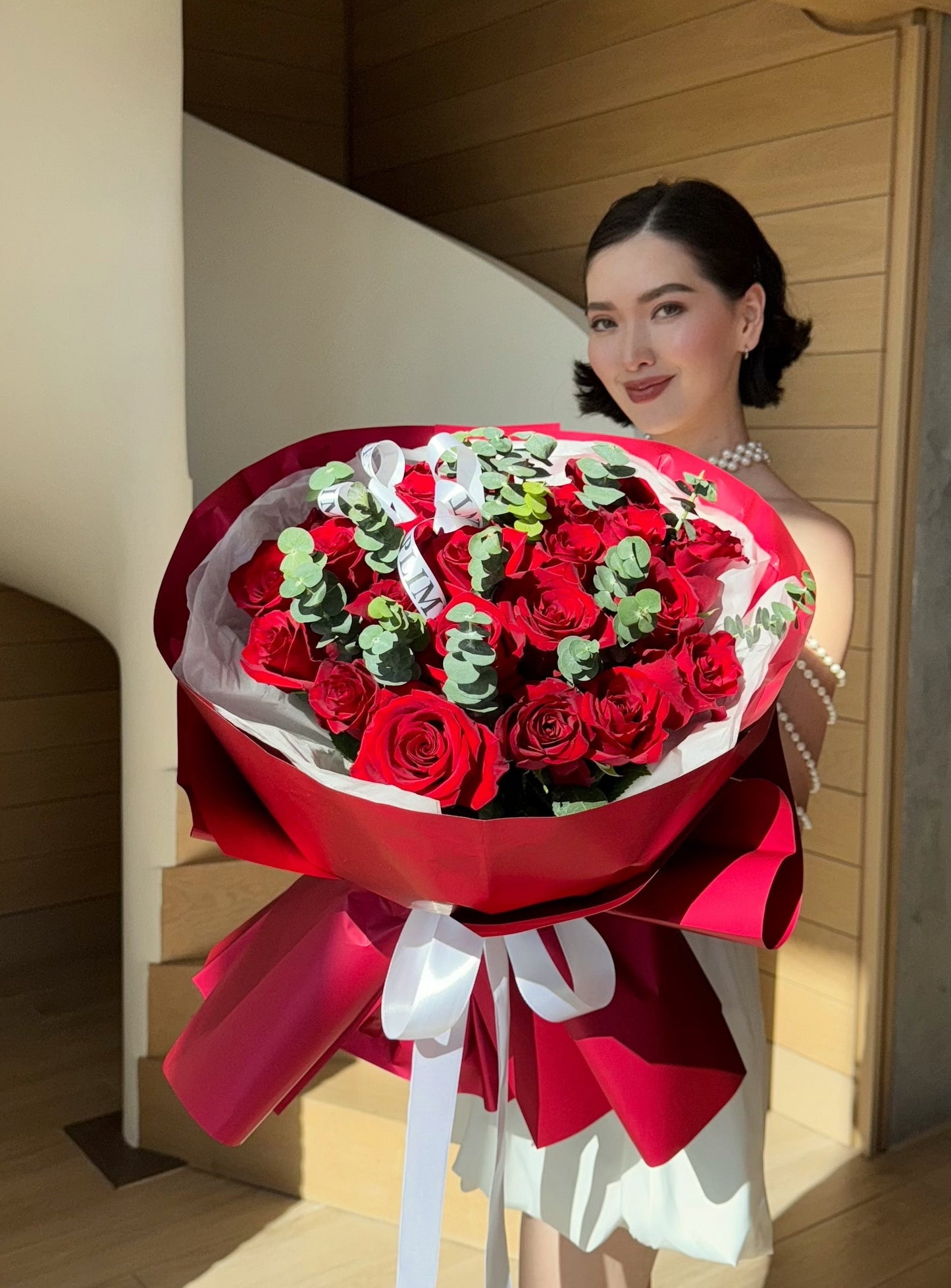 25 RED ROSES
