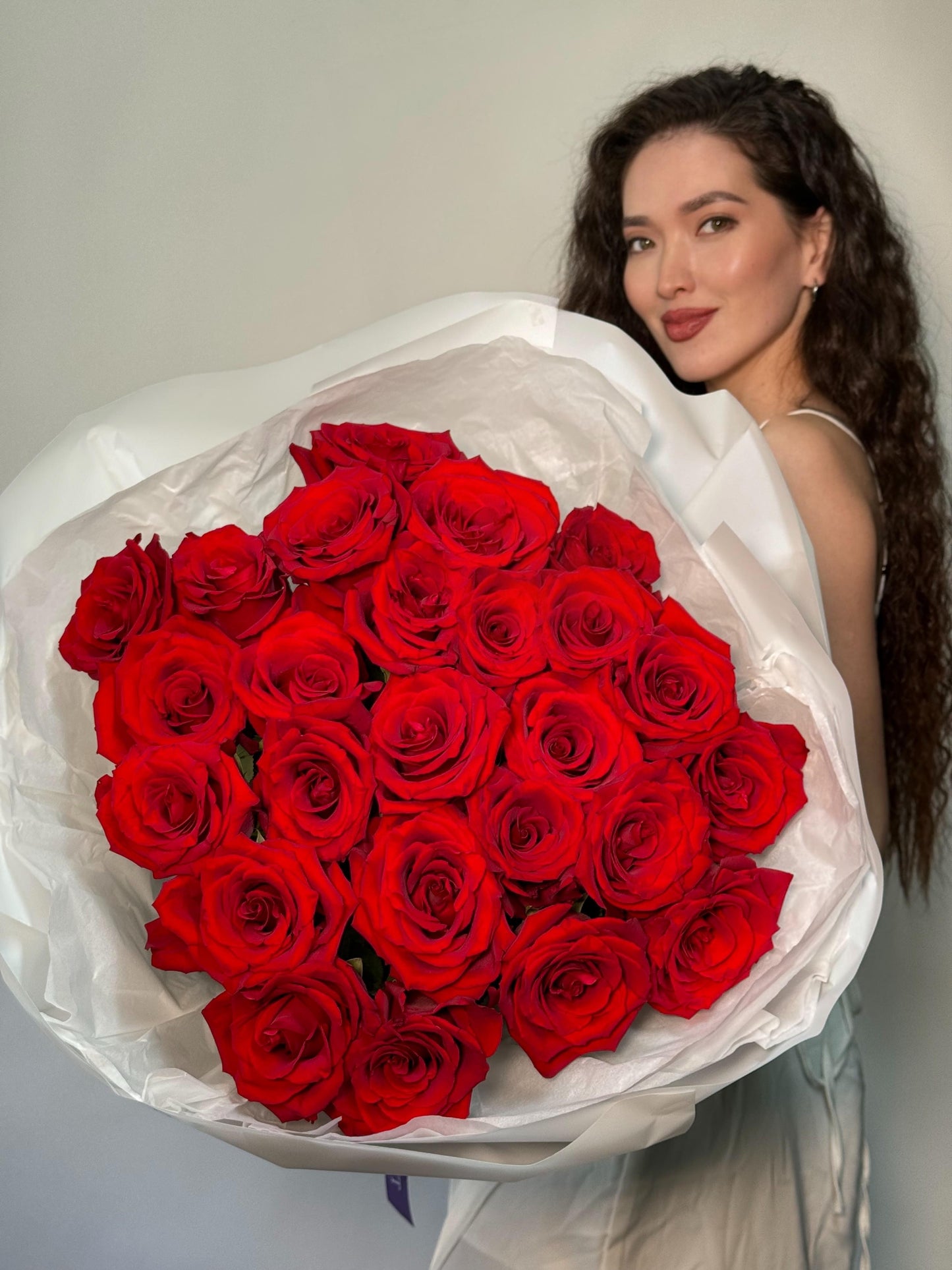 25 RED ROSES
